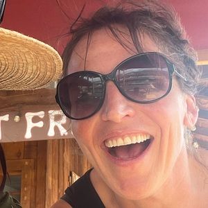 Meet your Posher, Posh